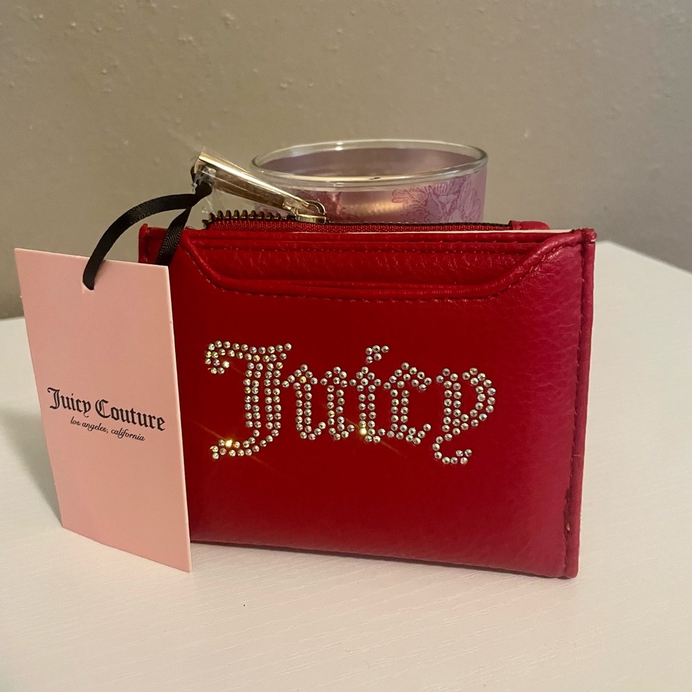 Juicy Couture Breaking the Rules Bifold with Pullout Card Case
